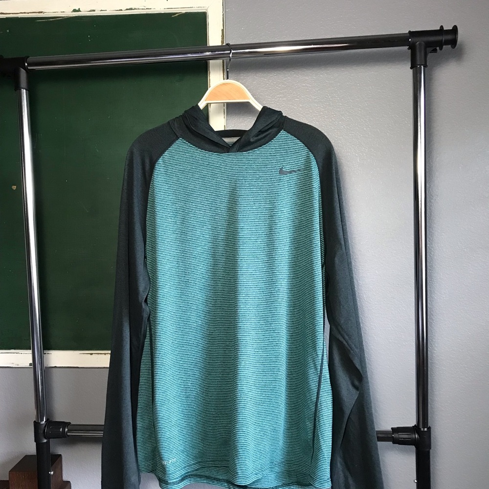 Nike Dri-Fot pullover hoodie XL